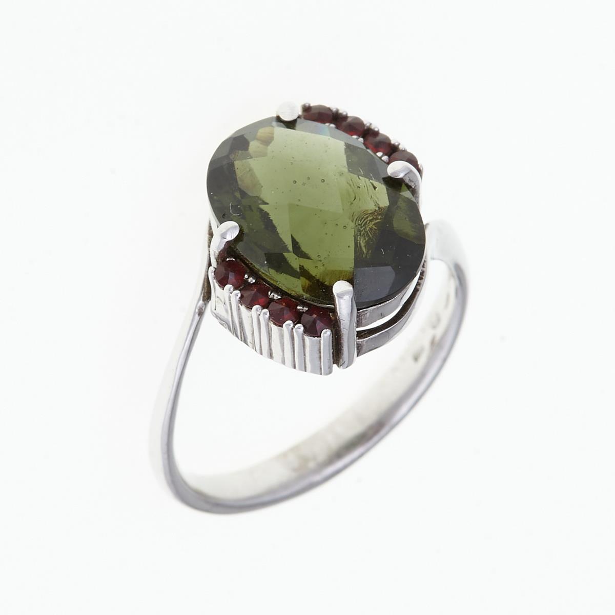 Silver ring with moldavite and garnets 092G