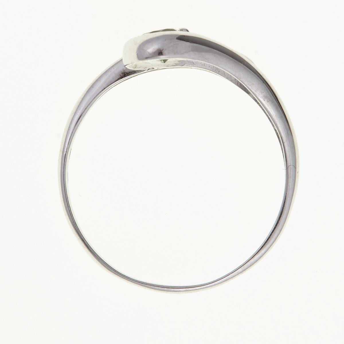 Silver ring with moldavite 101