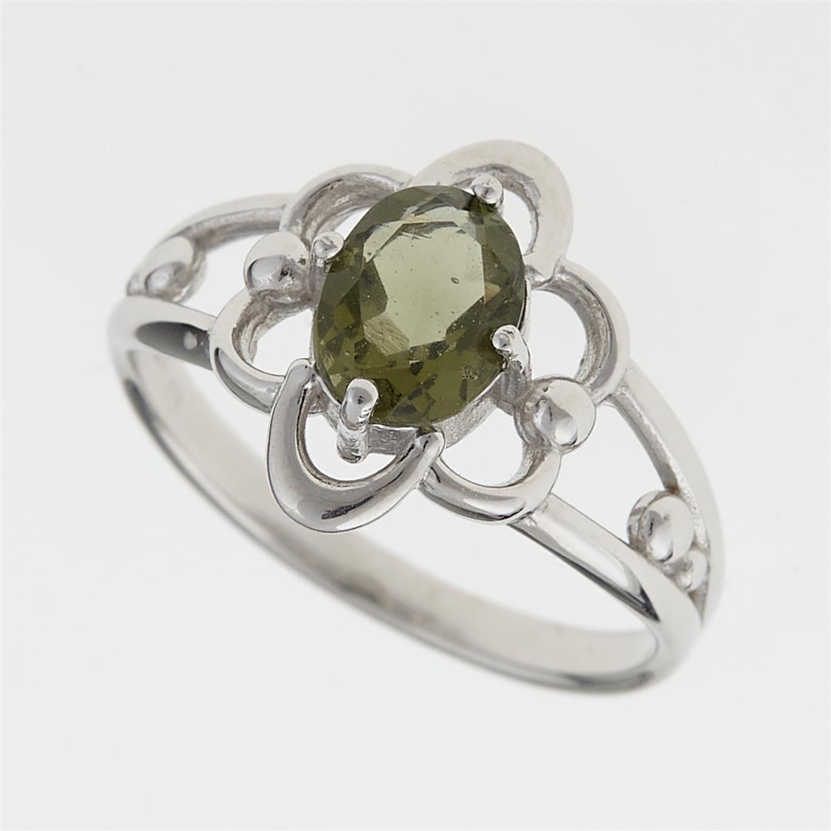 Anello in argento rodiato con moldavite ovale verde oliva su montatura a corolla ad archi aperti