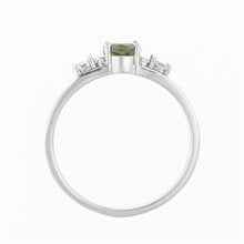Anello in argento con moldavite e zirconi 160