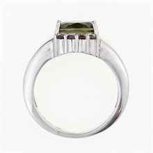 Anello in argento con moldavite e granati 165G