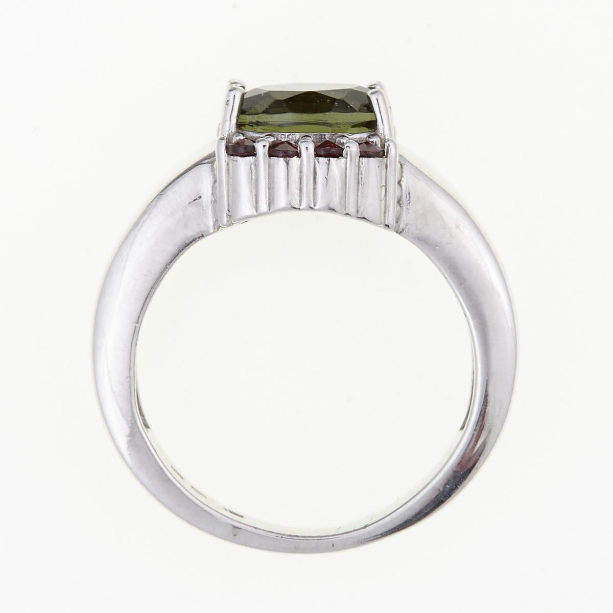 Silver ring with moldavite and garnets 165G