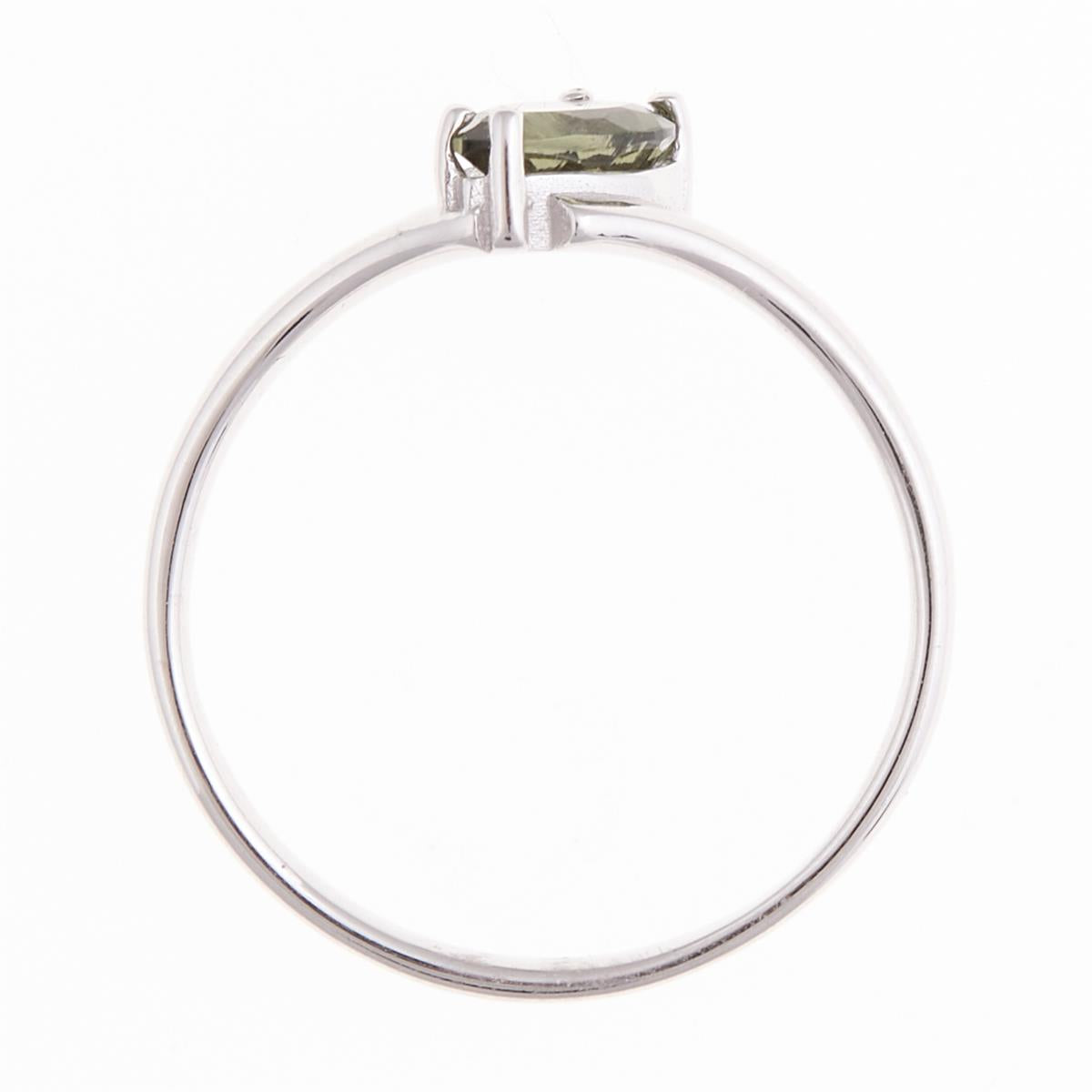 Silver ring with moldavite 236