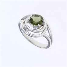 Anello in argento con moldavite e zirconi 285
