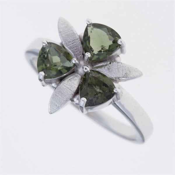 Anello in argento con Moldaviti 286