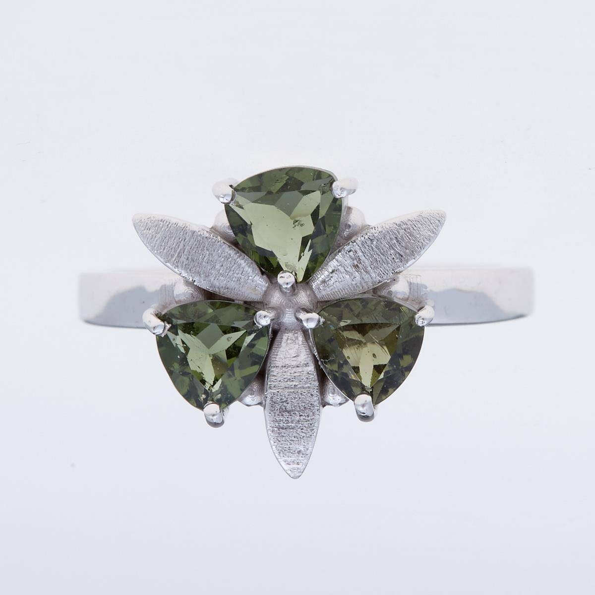 Silver ring with moldavites 286
