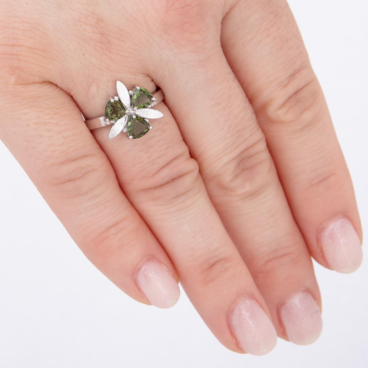 Silver ring with moldavites 286
