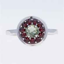 Anello in argento con moldavite e granati 369G