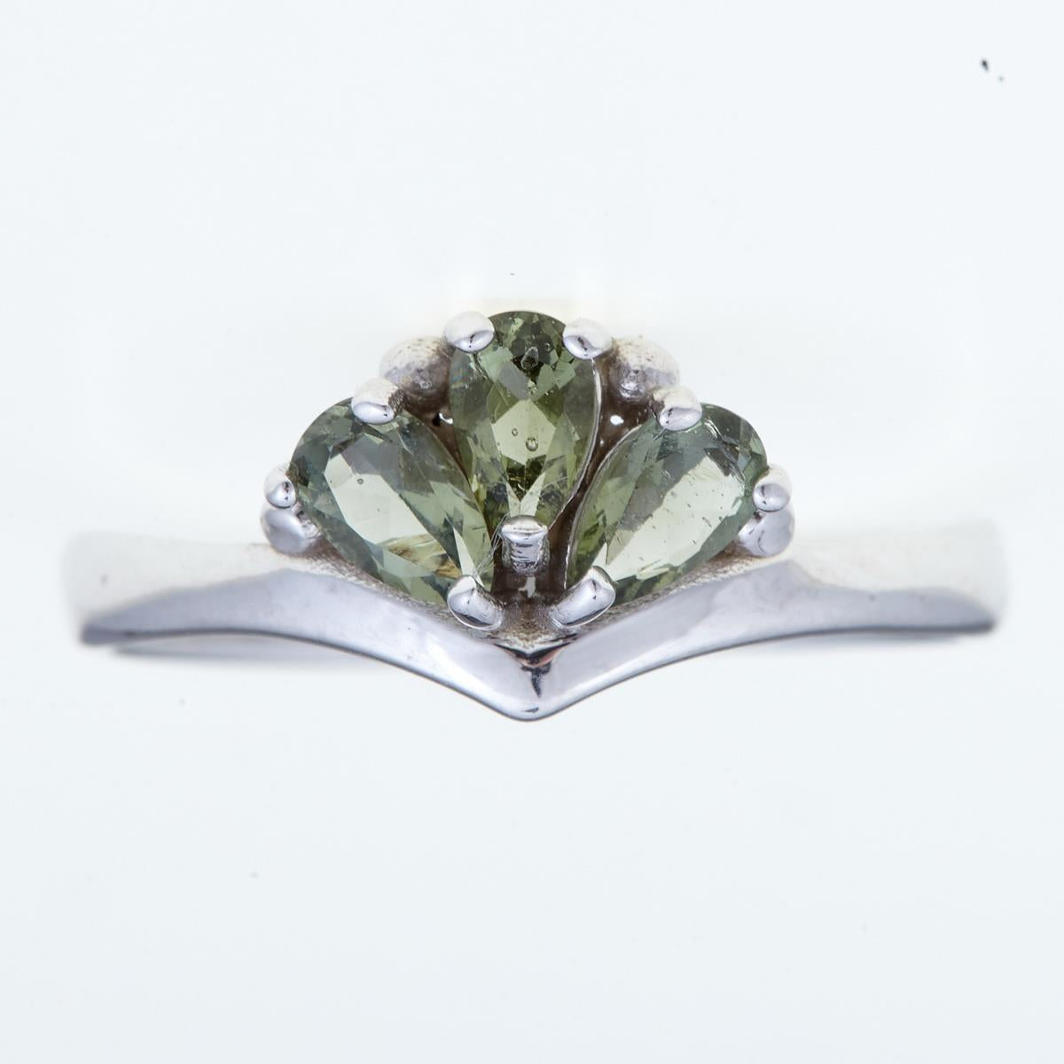Silver ring with moldavites 513