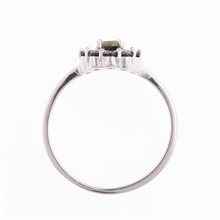 Anello in argento con moldavite e granati 607G