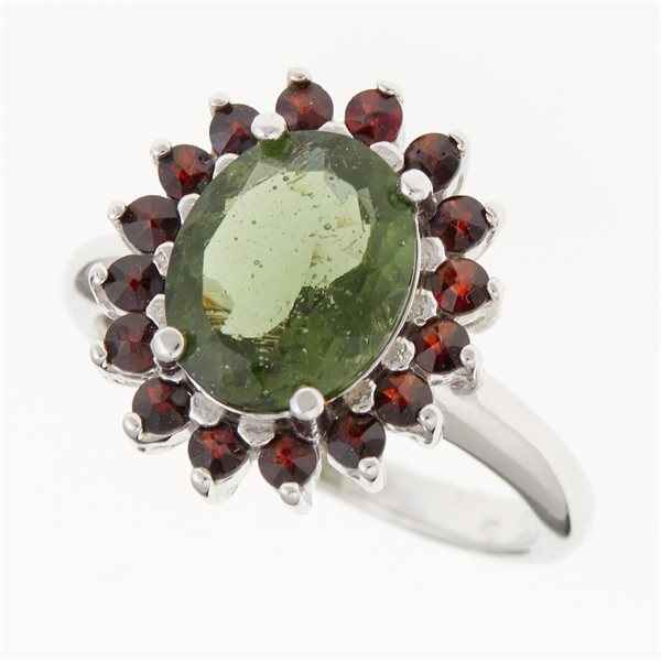Anello in argento con moldavite e granati 612G