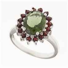 Anello in argento con moldavite e granati 612G