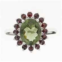 Anello in argento con moldavite e granati 612G