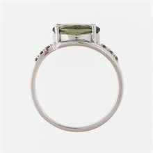 Anello in argento con moldavite e granati 624G