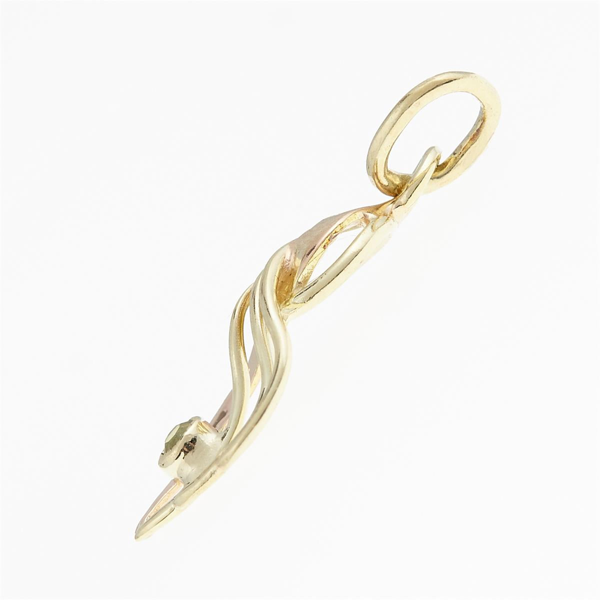 Golden pendant with moldavite 085