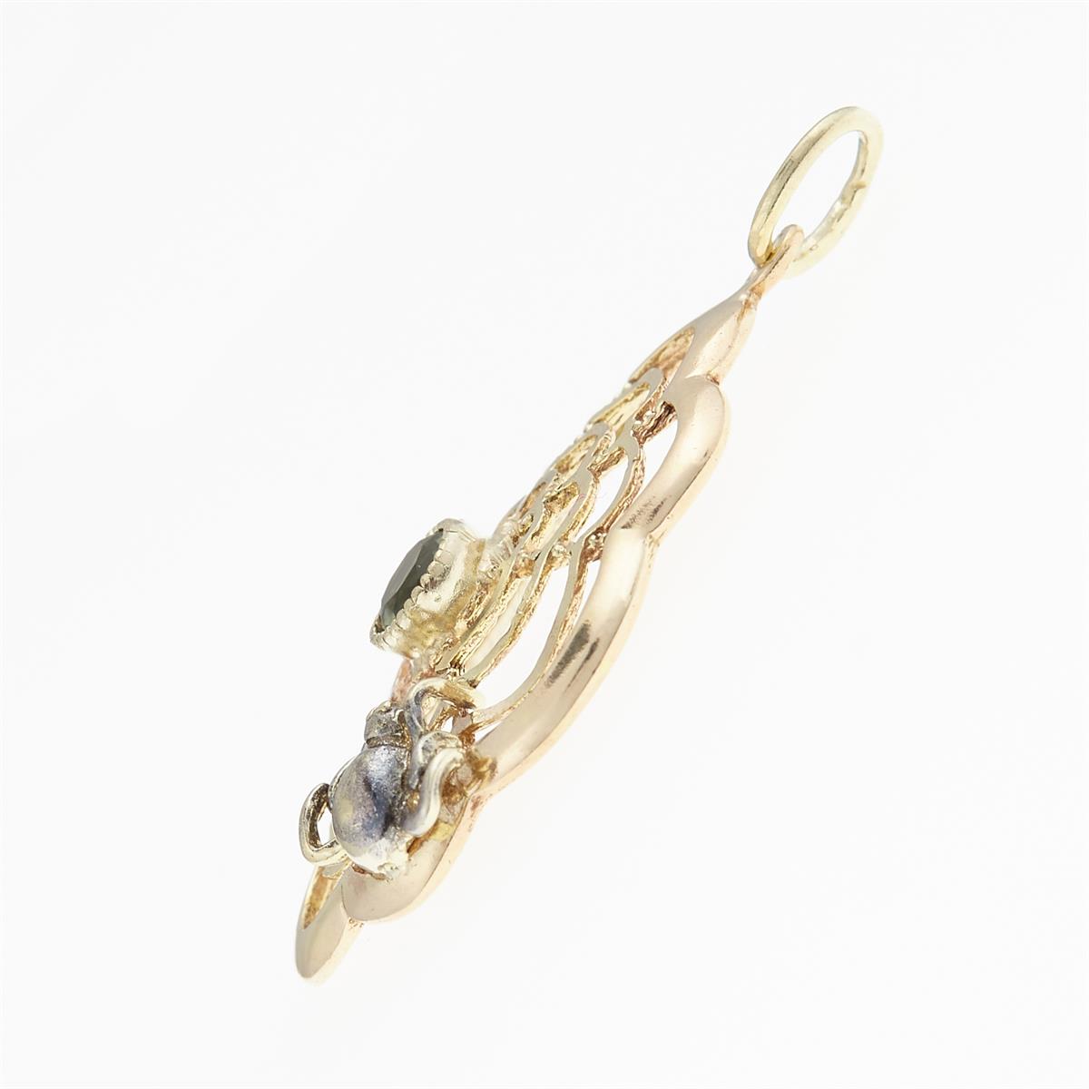 Golden pendant with moldavite - 086