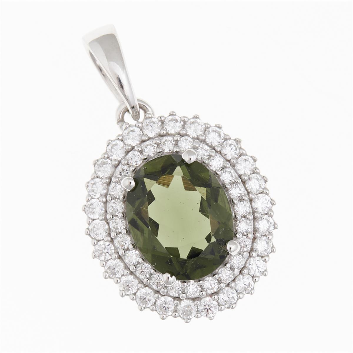 Pendente in argento rodiato con moldavite ovale faccettata verde e doppio contorno di zirconi