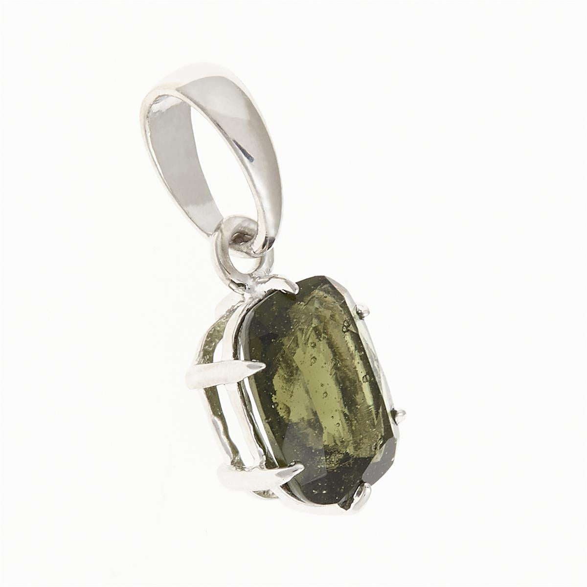 Silver pendant with moldavite 31