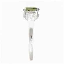 Anello in argento con moldavite e zirconi R03