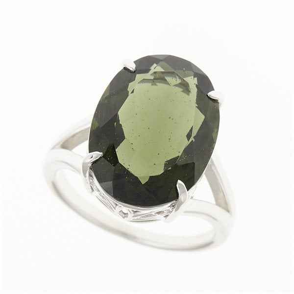 Silver ring with moldavite 29