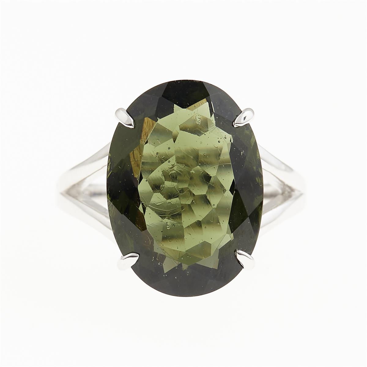 Silver ring with moldavite 29