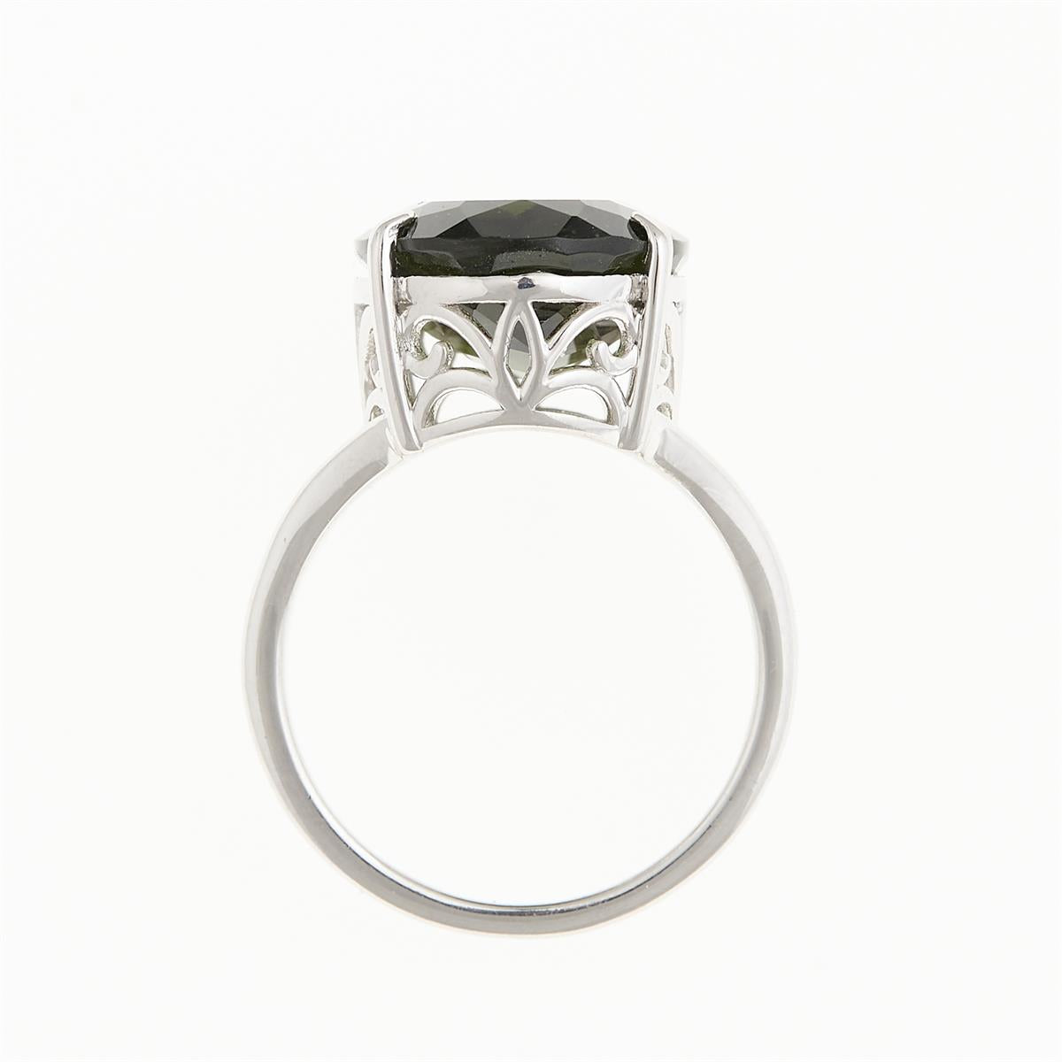 Silver ring with moldavite 29