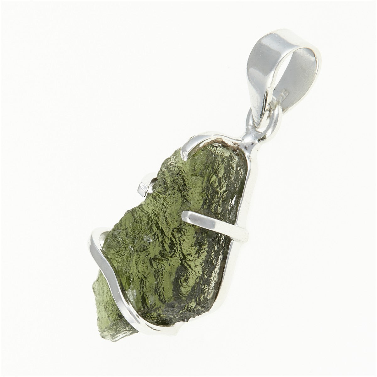 Silver pendant with a moldavite SATP065