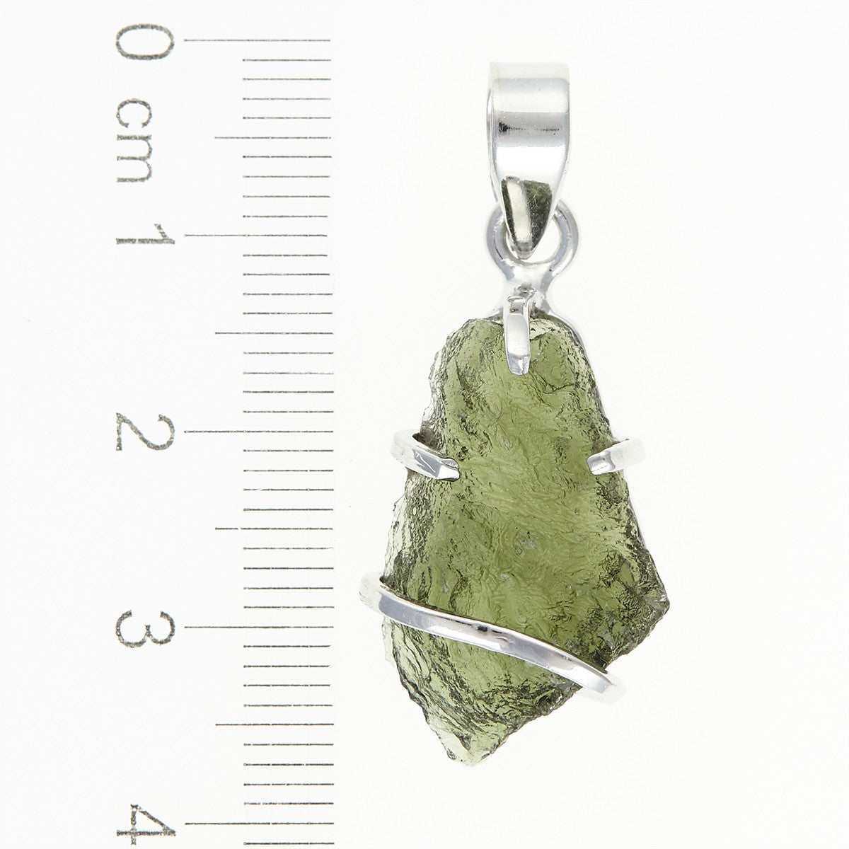Silver pendant with a moldavite SATP065