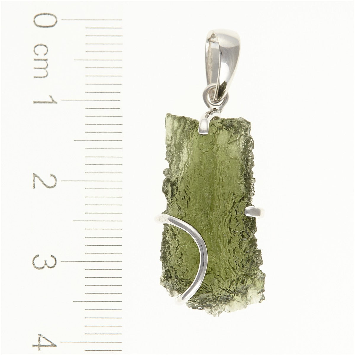 Silver pendant with a moldavite SM12013