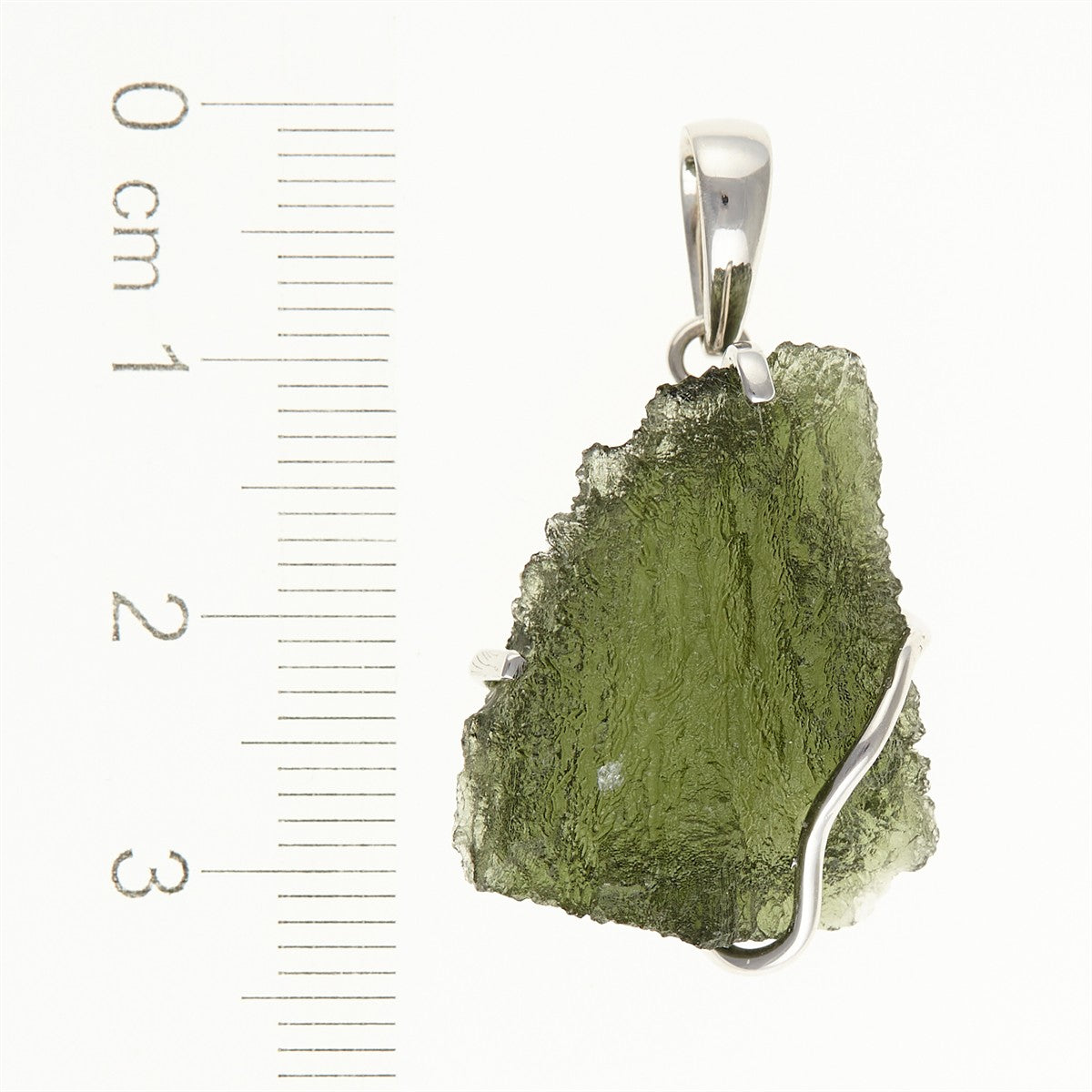 Silver pendant with a moldavite SM12031