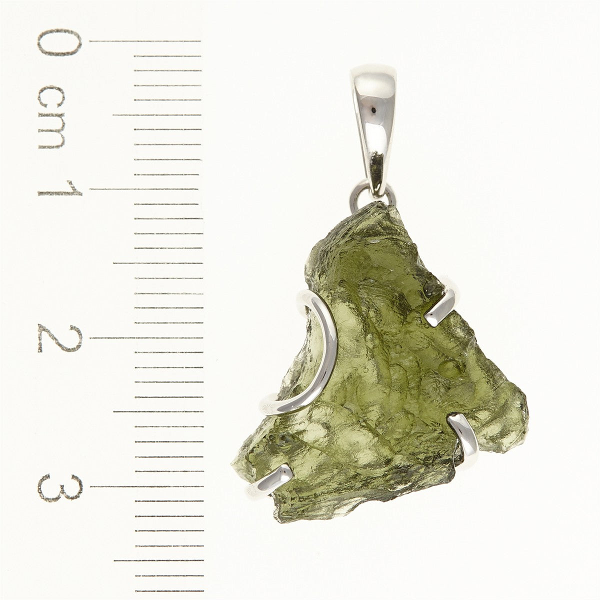 Silver pendant with a moldavite SM12057