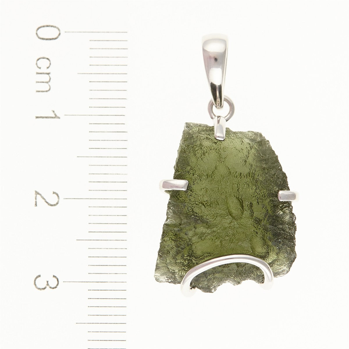 Silver pendant with a moldavite SM12066