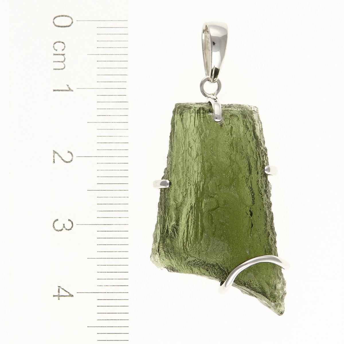 Silver pendant with a moldavite SM12084