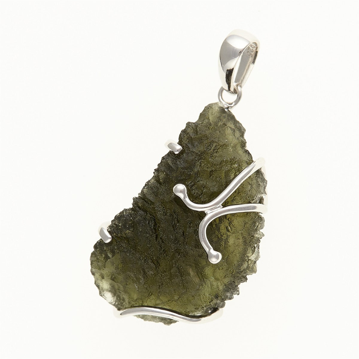 Silver pendant with a moldavite SM12091