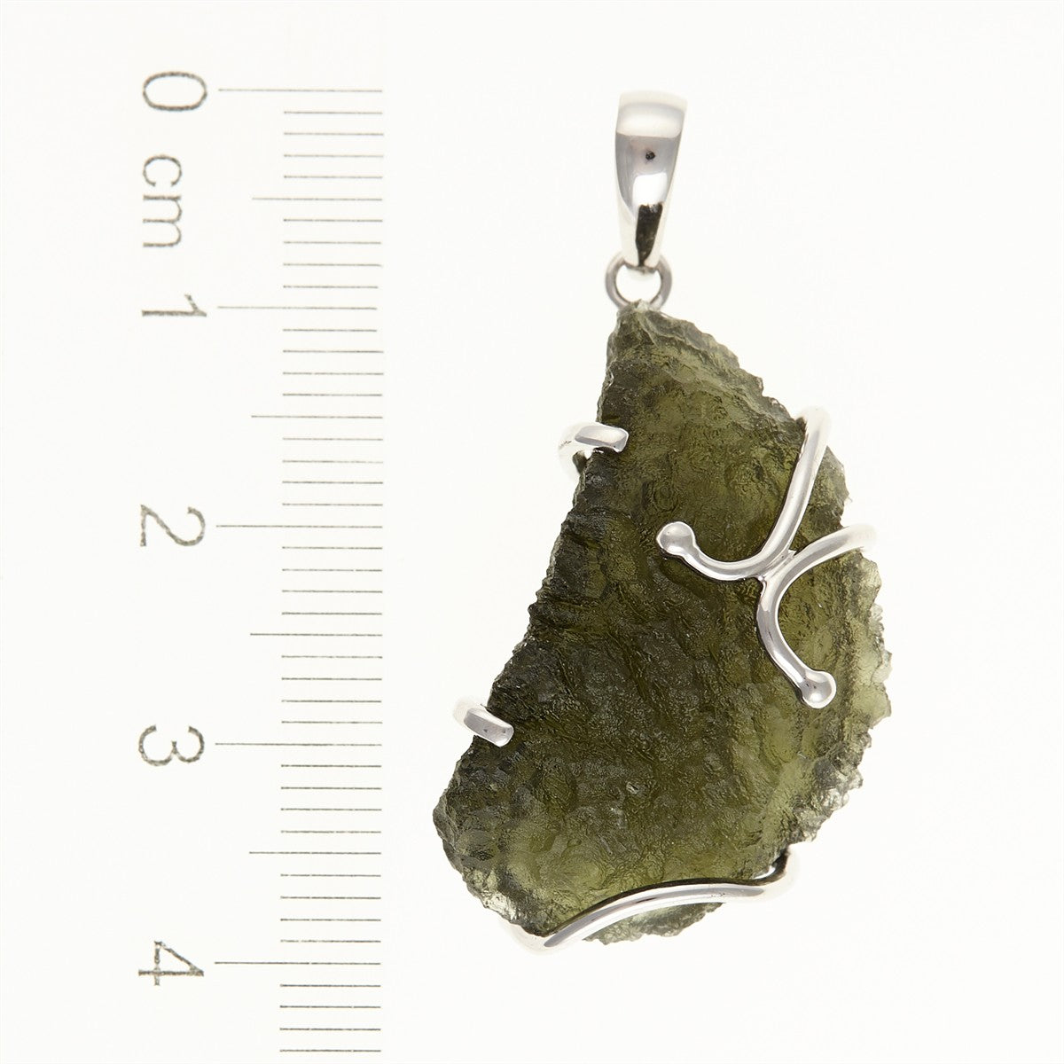 Silver pendant with a moldavite SM12091