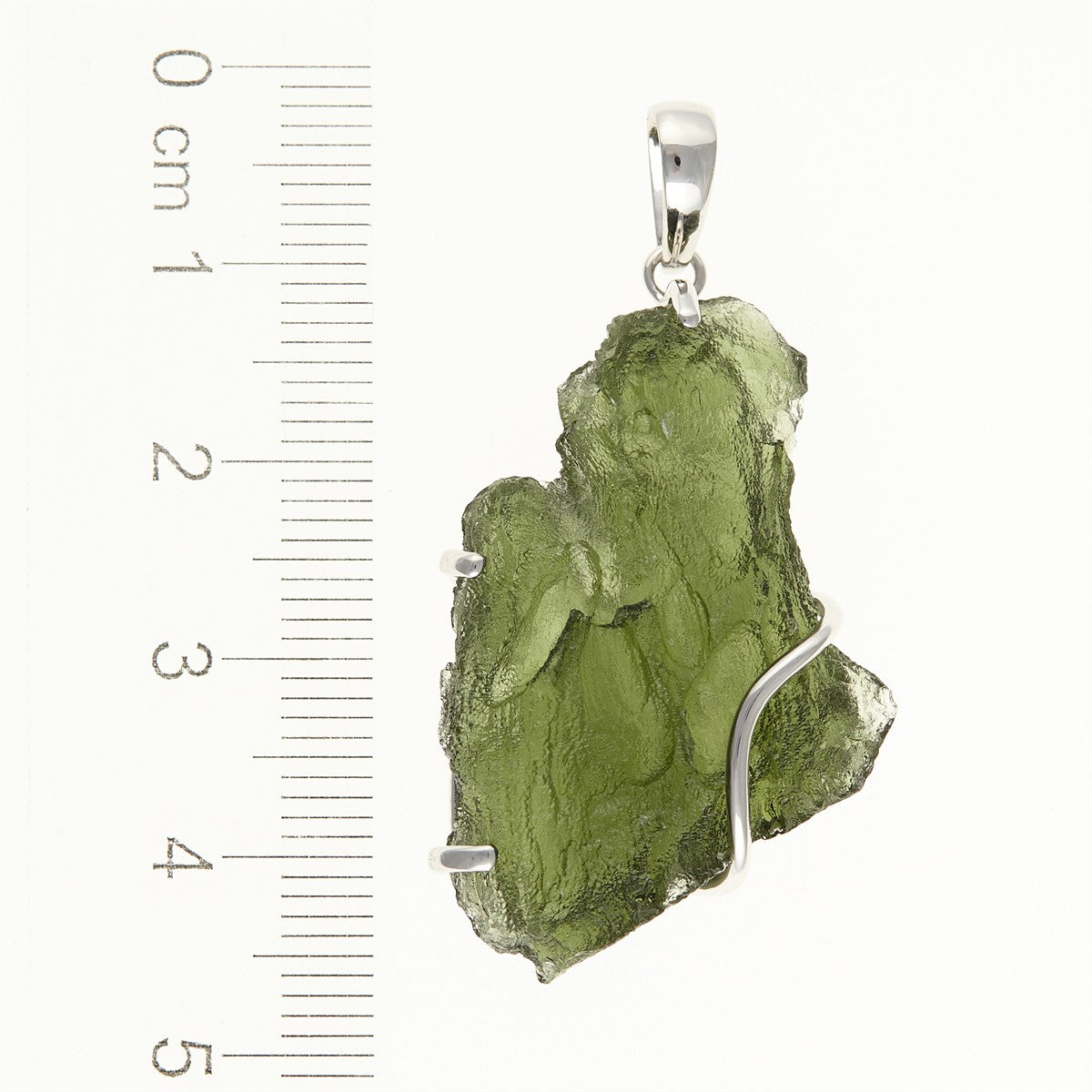 Silver pendant with a moldavite SM12097