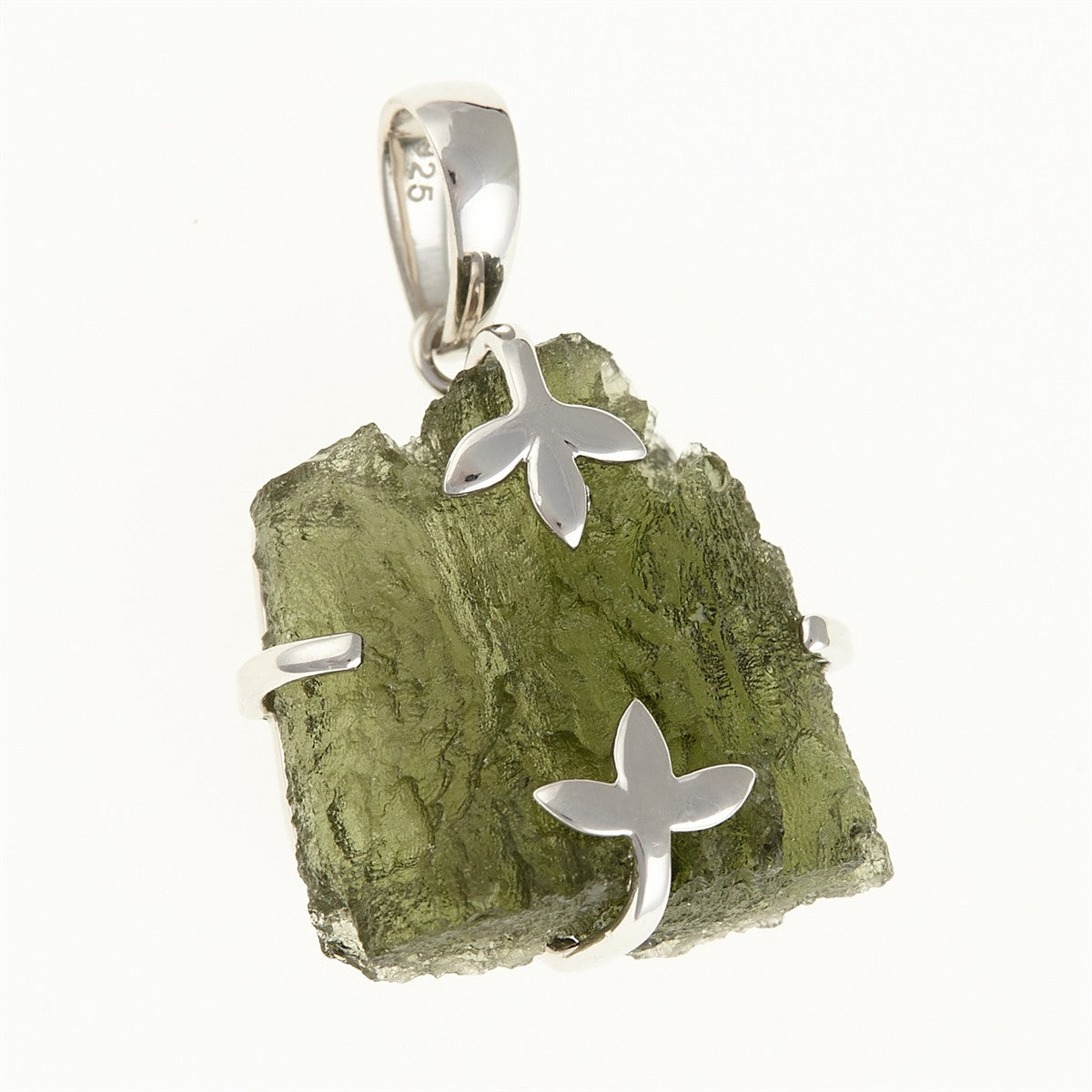 Silver pendant with a moldavite SM12112