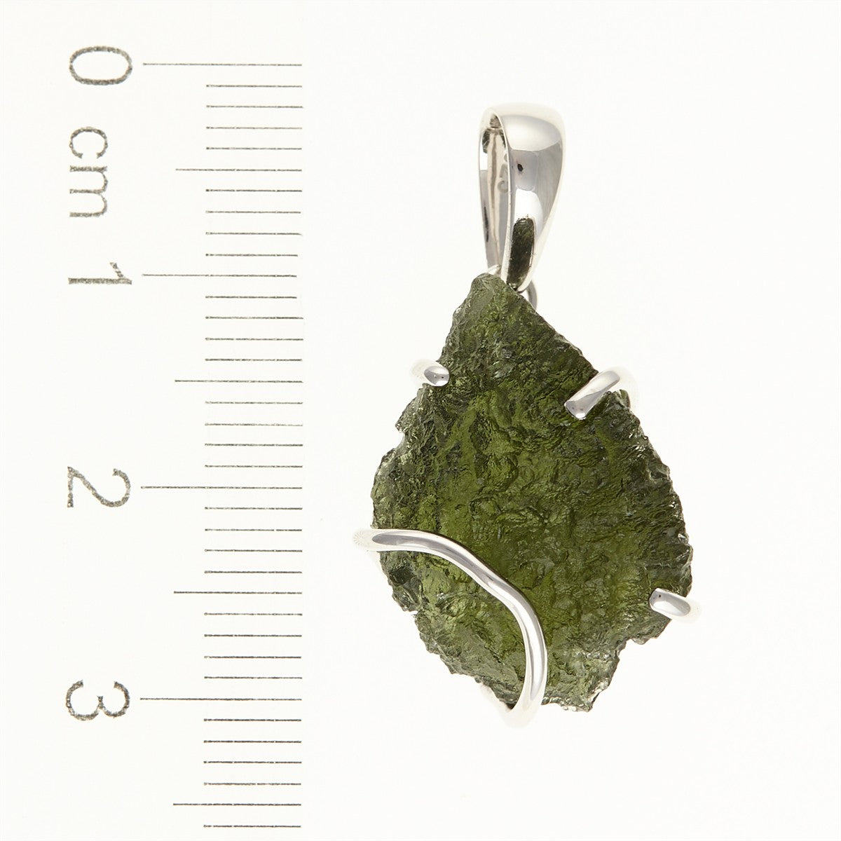 Silver pendant with a moldavite SM12151