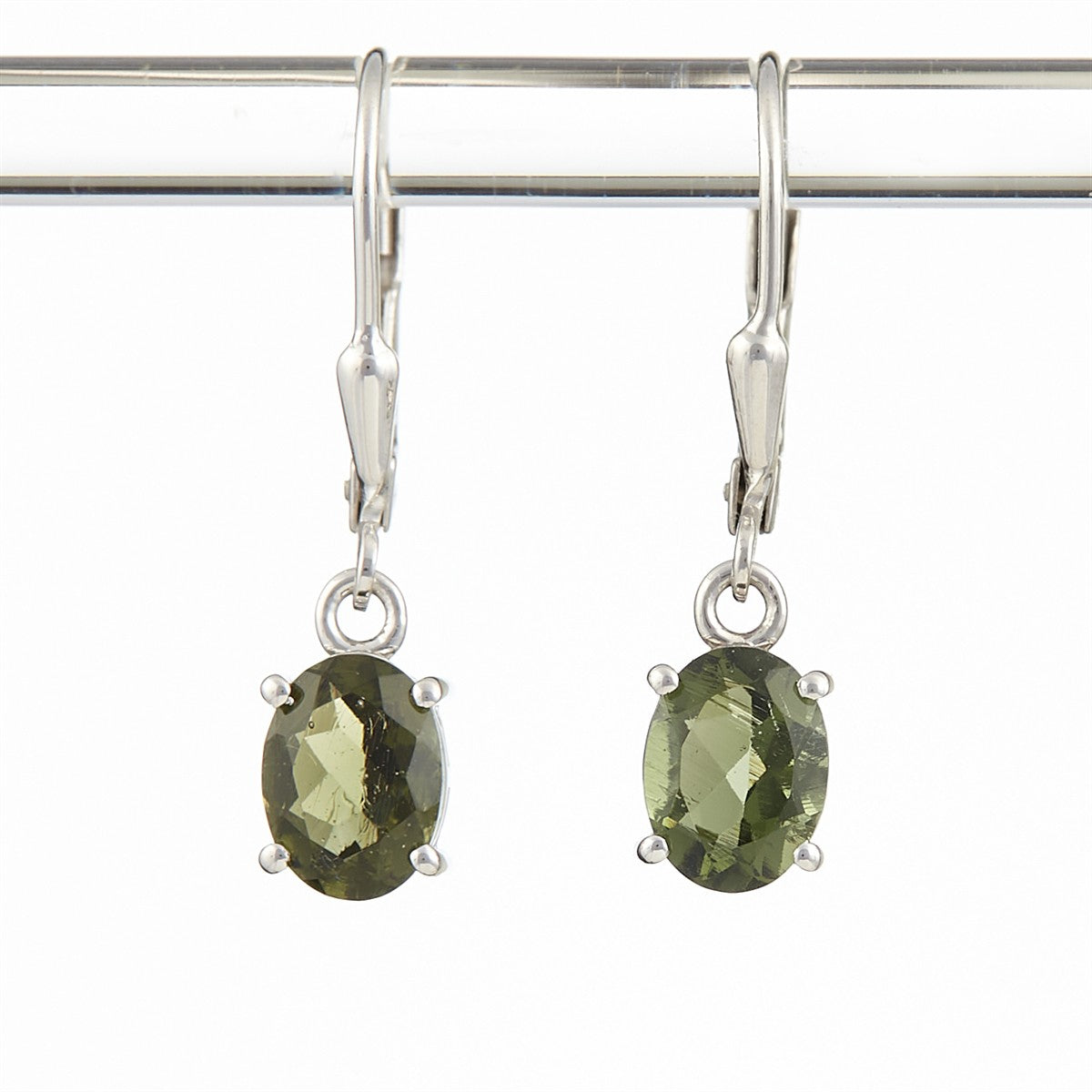 Silver earrings with moldavite 044-4