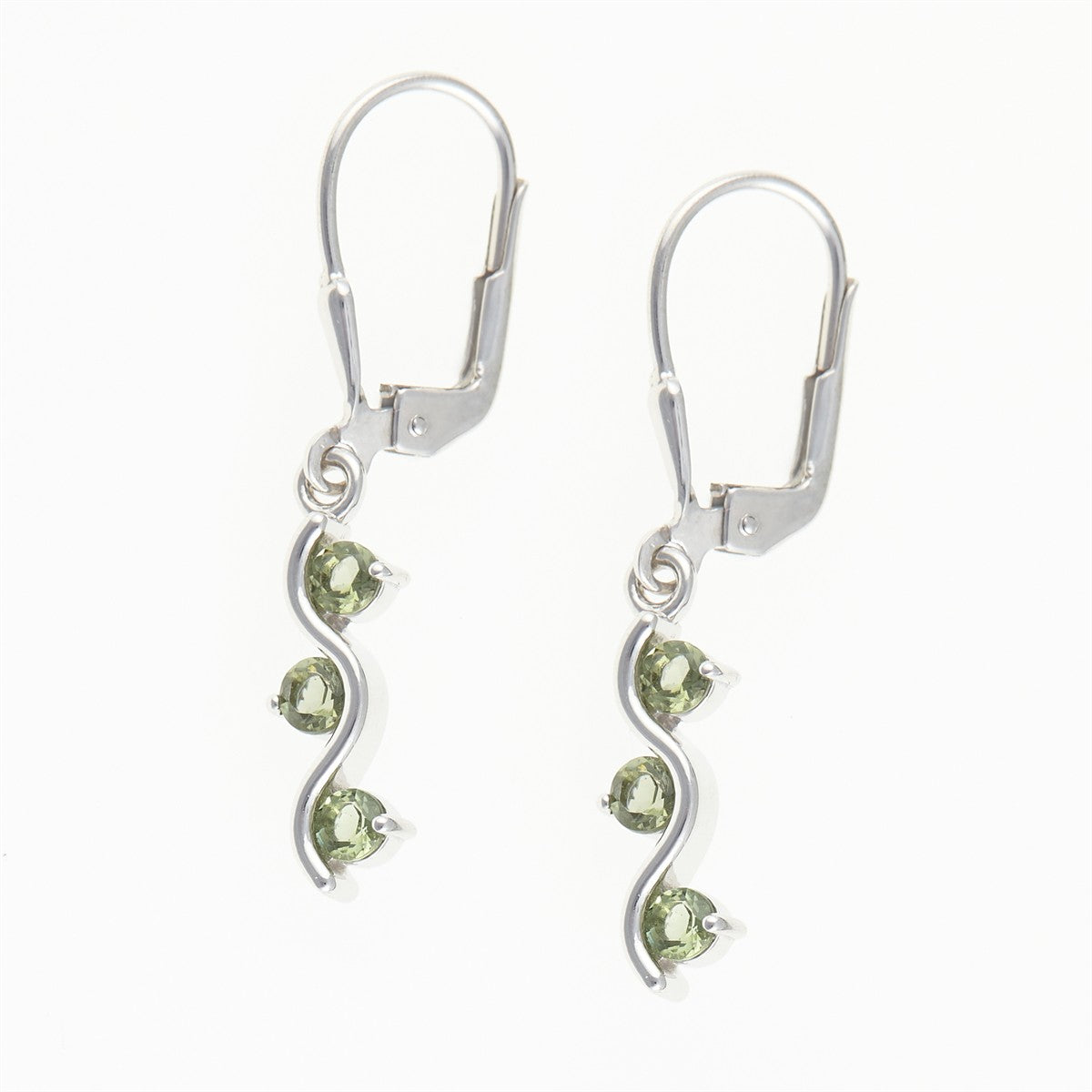 Silver earring with moldavite 097-4
