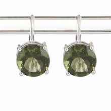 Orecchino in argento con codice moldavite 109-4