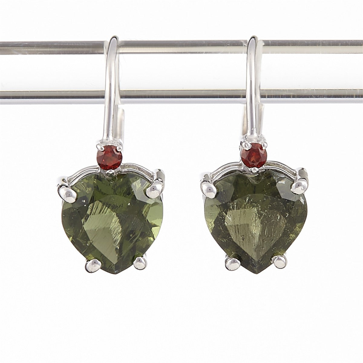 Silver earrings with moldavite and garnets - heart 110G-4