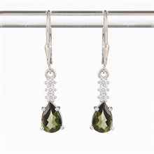 Orecchino in argento con moldavite e zirconi 411Z-4