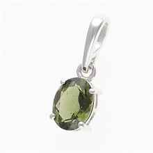Silver pendant with moldavite 044