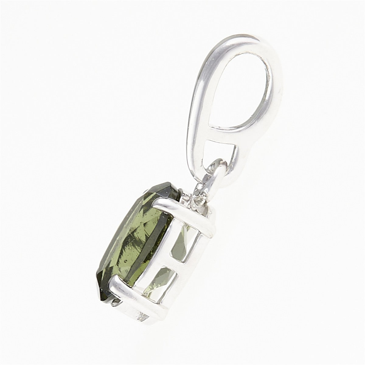 Silver pendant with moldavite 044