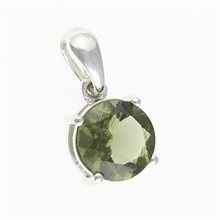 Silver pendant with moldavite 108