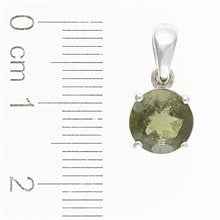 Silver pendant with moldavite 109