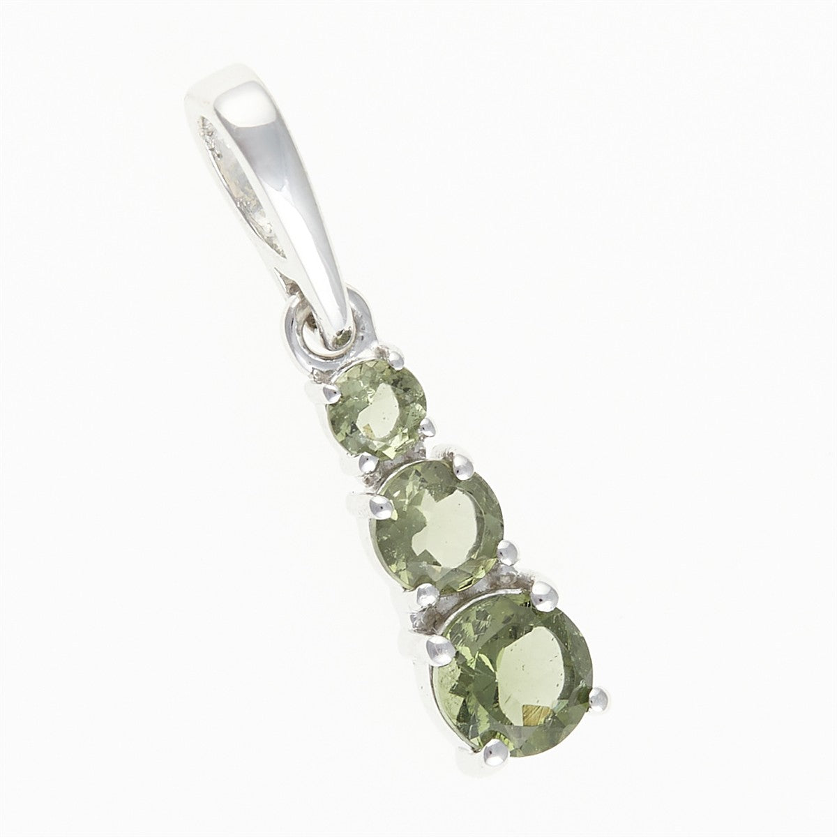 Silver pendant with moldavite 267
