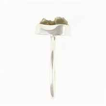 Anello in argento con pietra naturale moldavite 011B