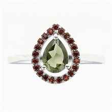 Silver ring mit moldavite and garnets 048G